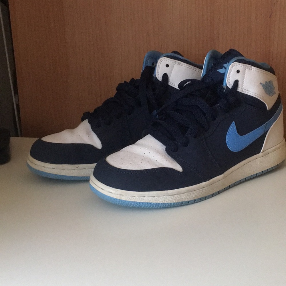 Jordan Chris Paul’s 1’s barely worn